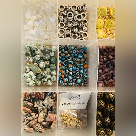 Lot of Beads and Findings for Jewelry Making and Crafts - Picture 4 of 4